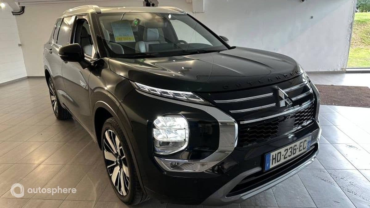 Mitsubishi Outlander 2.4 PHEV 306ch Instyle 4WD - occasion - suv - automatique - 7 999 km - MAUBEUGE Mitsubishi Outlander 2.4 PHEV 306ch Instyle 4WD - occasion - suv - automatique - 7 999 km - MAUBEUGE
